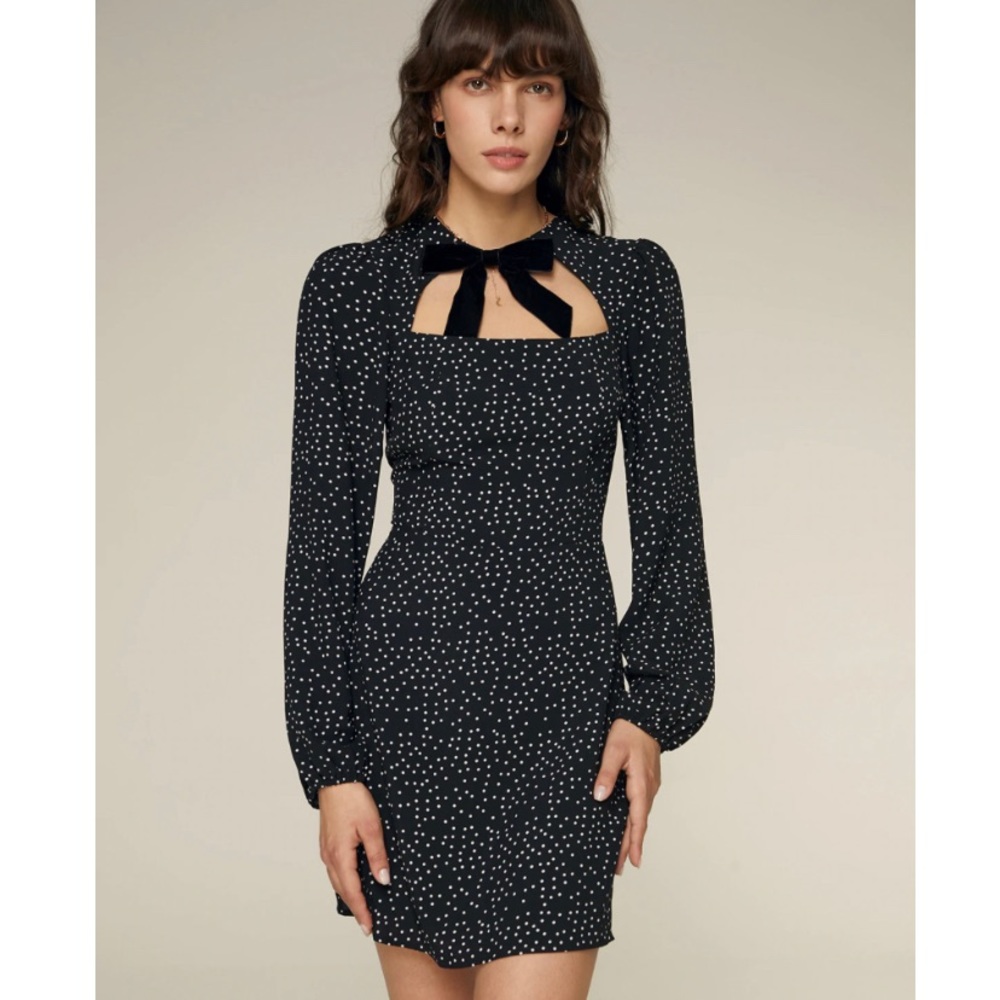 BRAND NEW NEVER WORN! Polka dot mini dress with velvet bow
